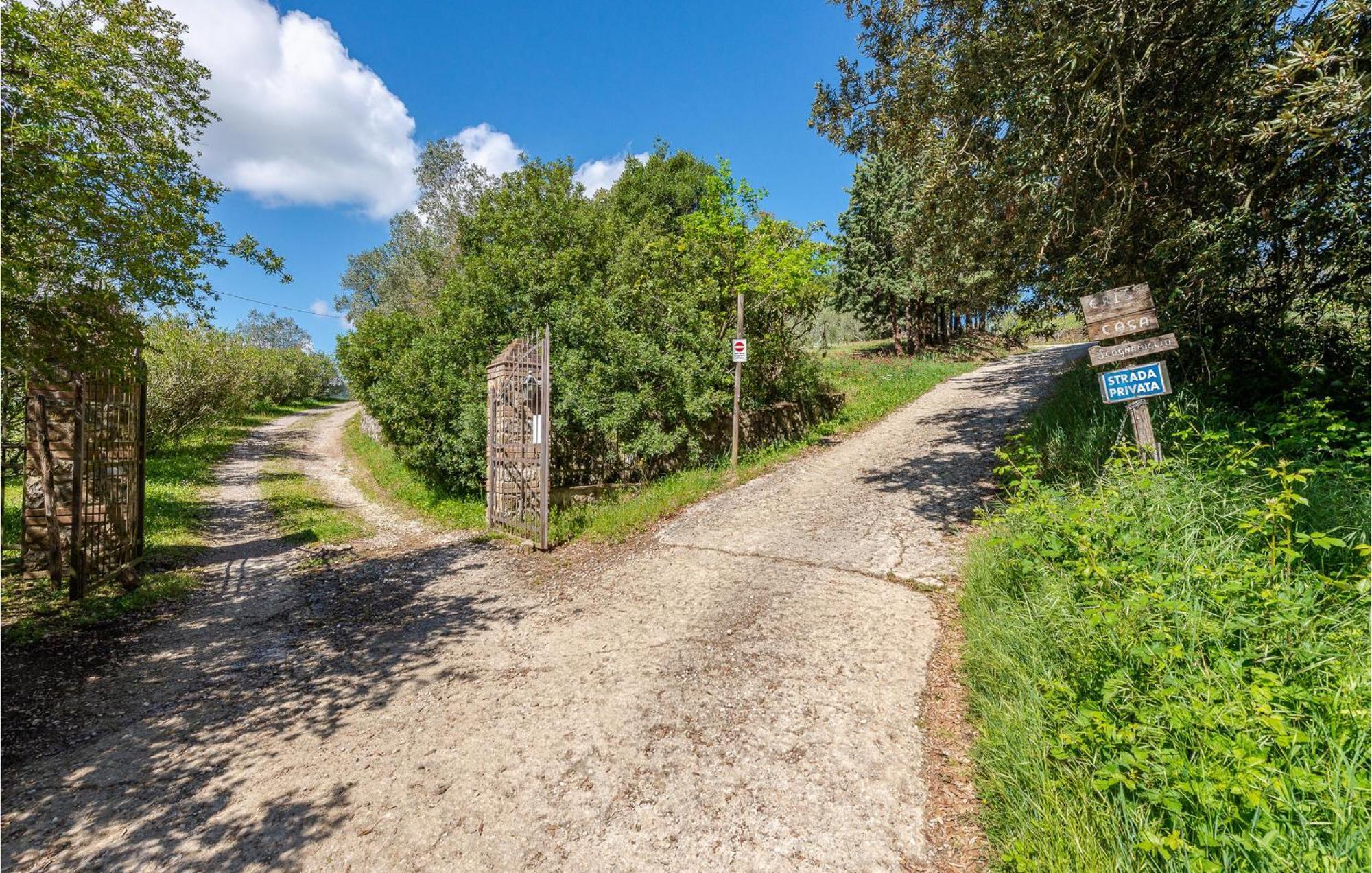 Cozy Home In Massa Marittima Gr With Kitchen Exterior foto